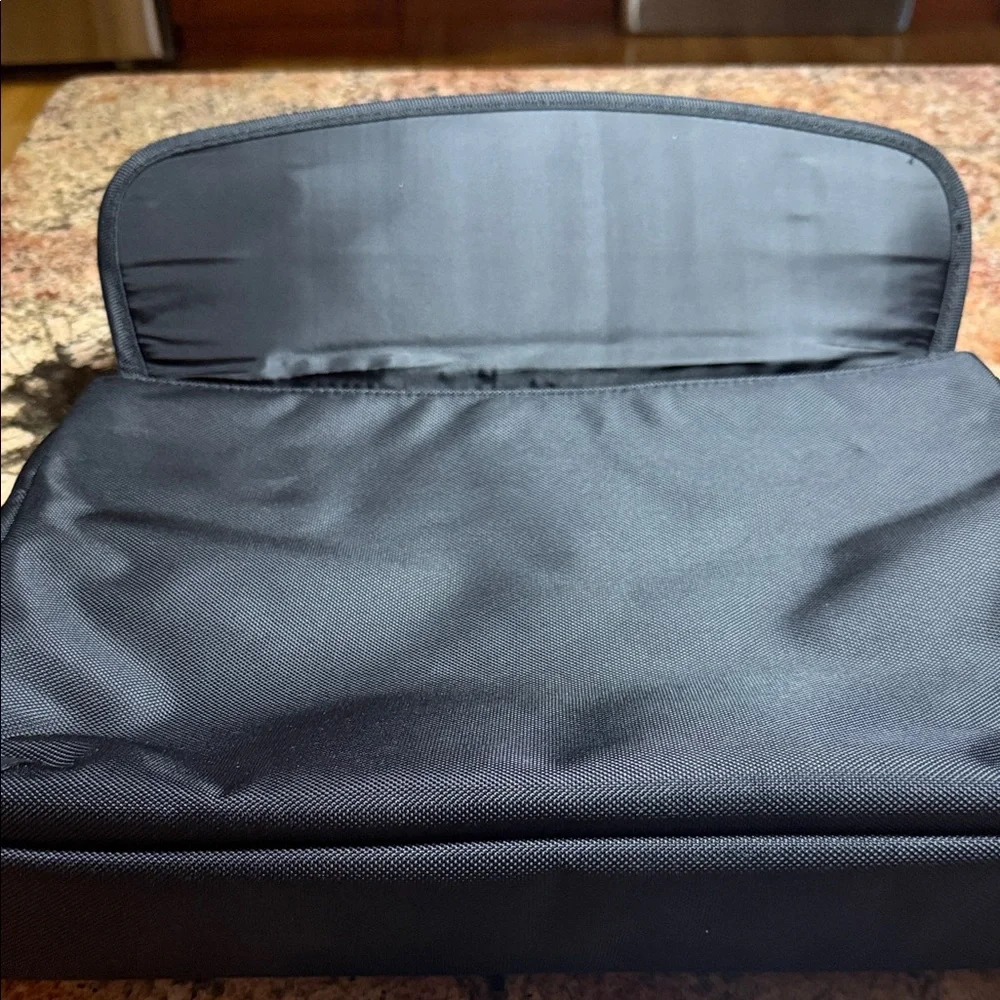 Elegant Black Laptop Bag